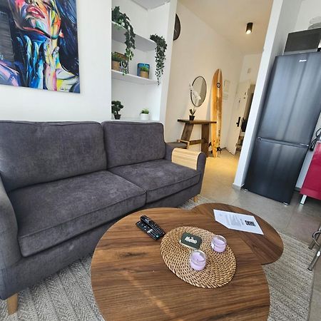 Hayarkon 24 Beach Apartment Tlv Tel Aviv Esterno foto